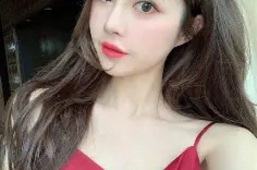 总裁人设崩了？余承东现场追星记：见易烊千玺笑成这样网友都在刷图